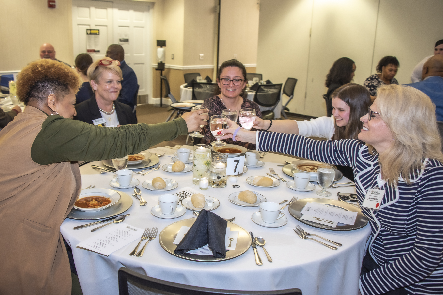 Etiquette dinner