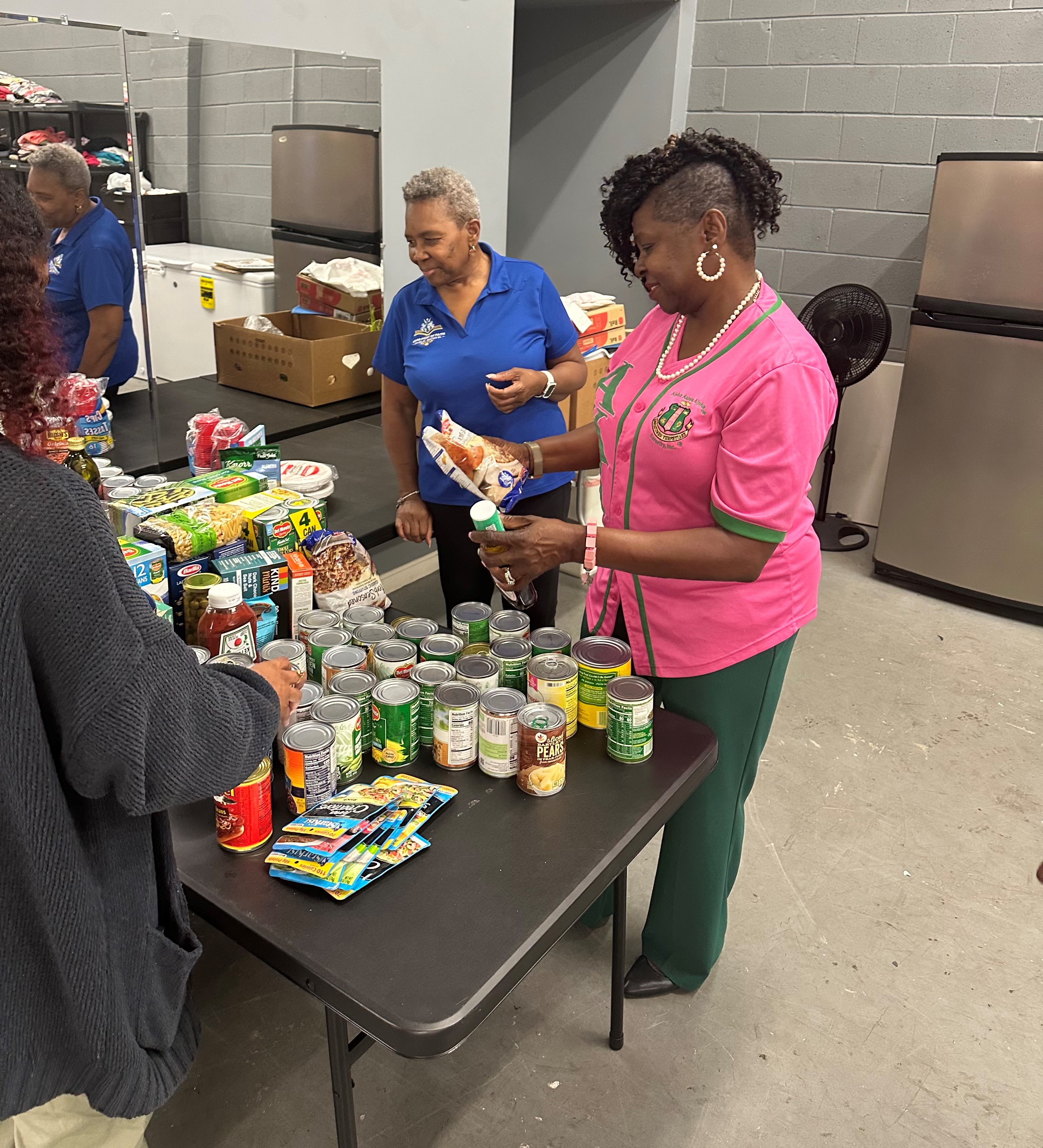 gfofem-food-pantry-photo.jpg